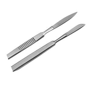 Cuchillos de Disección Quirúrgica Manuales de Acero Inoxidable con Certificación CE para Uso Hospitalario, Calidad Premium, Clase Ortopédica I, 1 Año de Garantía - Product Image 4