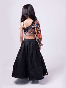 เสื้อเด็กผ้าไหม Chanderi ทันสมัยมีริบบิ้นสีขาว - Product Image 5