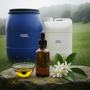 Aceite Esencial de Neroli Orgánico de la Mejor Calidad, 100% Puro, Destilado al Vapor, a Granel, para Uso Alimentario, Origen Francia - Product Image 4