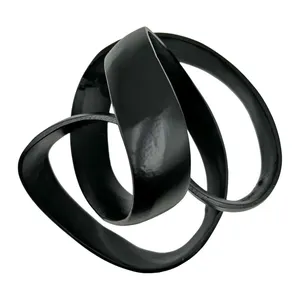 Sagebrook Home Sculpture de nœud en aluminium noir fait à la main Design de nœud intemporel décoration de bureau d'accent pour la maison design géométrique - Product Image 1
