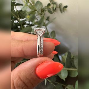 Prix d'usine Bague en diamant de laboratoire taille princesse 2,00 carats VVS2 Fournisseur de fiançailles Expédition mondiale Fabricant - Product Image 3