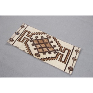 1,5x3,4 ft Vintage Rug, Turkish Small Rug, <b>Brown</b> Patchwork <b>Wool</b> Rug - Product Image 2