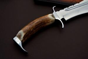 Cuchillo Bowie para Camping y Caza con Acero D2, Mango de Asta de Ciervo, Filo NM, Ligero y Duradero, Incluye Funda - Product Image 2