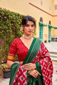 Impresionante Tussar Silk Lehenga Choli en estilo verde del sur de la India con trabajo estampado de lámina Ropa tradicional para bodas y fiestas - Product Image 2