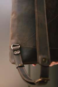 Sac à dos de voyage en cuir Rolltop fait à la main sac à dos pour ordinateur portable LRTB-0067D - Product Image 5