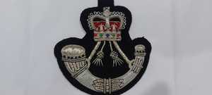 Etiquetas de ropa de poliéster duraderas elegantes de primera calidad, parches de emblemas del Reino Unido bordados a mano, insignias de Wok tejidas de alambre de lingotes - Product Image 5