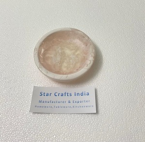 Cuenco de resina con decoración de remolino de mármol moderno hecho a mano, plato de servicio ecológico con textura de plato de ensalada para uso doméstico o hotelero - Product Image 1