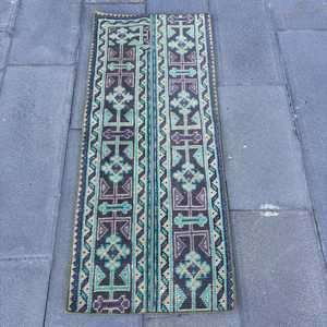 Alfombra Turca Vintage de 1.7x4.2 pies (53x129 cm), Alfombra de Lana Azul Ikat - Product Image 1
