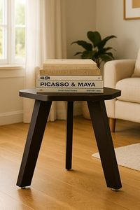 Pequeña mesa auxiliar redonda de madera con tapa de madera ideal para la decoración interior del hogar o de la esquina del café - Product Image 2