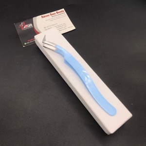 Pince à épiler professionnelle en forme de S Volume russe en acier inoxydable enduit de bleu bébé testé à la main durable - Product Image 2