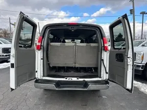 Chevrolet Express 2021 RWD 3500 d'occasion - Product Image 5