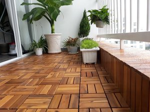 Tuiles de terrasse en bois d'acacia de conception moderne 300x300x24mm Utilisation extérieure de haute qualité sans noeud avec la finition durable d'huile rentable - Product Image 5