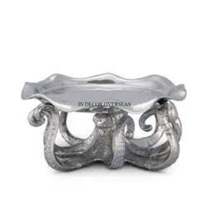 Aluminum Casted <b>Octopus</b> Designer Silver Finishing Shiny Mirror Polished Round Shape Attractive Look Serving Tray In Lowest Price - Product Image 5