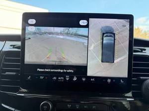 Ford Transit 250 AWD 2023 Impecable - Product Image 3