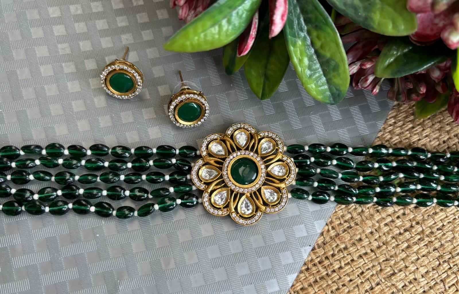 สีเขียว