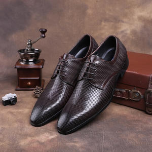 Zapatos Oxford estilo italiano - zapatos formales de cuero muy demandados - Product Image 6