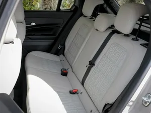 รถยนต์ไฟฟ้า F i a te 600e กำลัง 156 แรงม้า แบตเตอรี่ลิเธียม 54 กิโลวัตต์ชั่วโมง รุ่น LaPrimaa พร้อมระบบชาร์จเร็วและอุปกรณ์ชาร์จในรถยนต์ - Product Image 2