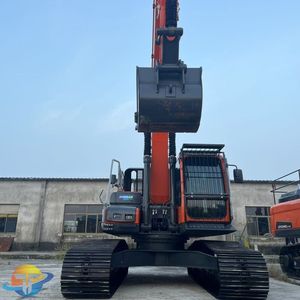Hot Selling Doosan DX225LC-9C Second <b>Hand</b> Excavator 80cm Wide Track 25 Ton Operating <b>Weight</b> Motor Core Components Crawler Type - Product Image 4