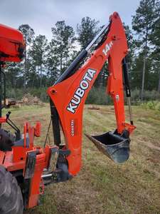 Cargador de Tractor Industrial Kubota M62 de Alto Rendimiento |   Tractor retroexcavador Kubota M62 4x4 con transmisión HST Plus 4WD en venta - Product Image 6