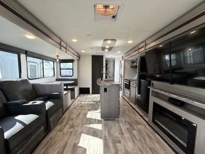NOUVELLE CARAVANE D-U-T-C-H-M-E-N RV K-O-D-I-A-K ULTIMATE 3221RLSL 2024 prête à la vente - Product Image 4