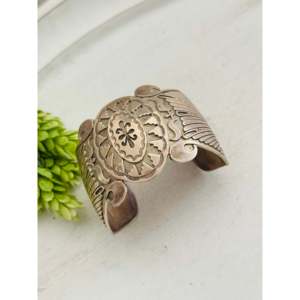 Vintage Navajo Handmade Sterling <b>Silver</b> <b>Cuff</b> <b>Bracelet</b> Elegant Fashion Accessory - Product Image 4