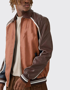 Chaqueta Bomber de Béisbol con Paneles de Cuero 100% Puro, Diseño Color Block, Logotipo Bordado Personalizado, Transpirable y Gruesa para Hombre - Product Image 6