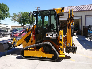 รถตักล้อยางตีนตะขาบ JCB 1CX HF ดีเซล พร้อมปั๊ม Parker และตลับลูกปืนเครื่องยนต์ ประสิทธิภาพสูง - Product Image 3