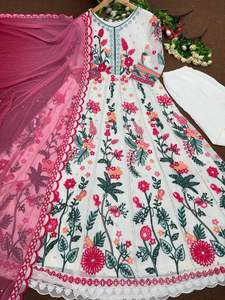 ชุดออกแบบใหม่สำหรับปาร์ตี้ georgette หนักเต็ม Chine งานและเพชรมือทำงานด้านบนและกางเกงกับ dupatta - Product Image 3