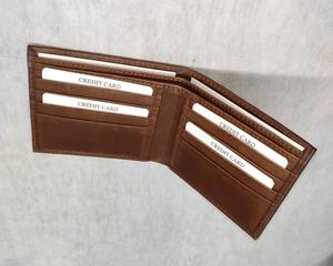 กระเป๋าสตางค์หนังแท้แบบทอมีพื้นผิวทำจากหนังแท้ป้องกัน RFID กระเป๋าสตางค์แบบพับสองทบขนาดเล็กออกแบบได้ตามต้องการส่งออกทั่วโลก - Product Image 3