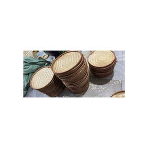 Panier plat en bambou avec un design peu profond et un tissage élégant, idéal pour servir du pain, des collations, des apéritifs - Product Image 3