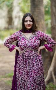 2024 alta calidad Indio Pakistán mujeres Kurti conjunto tradicional muselina seda Kurtis Venta caliente piezas colección para mujeres India - Product Image 4