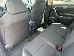 Usado 2023 T * oyota RAV4 Hybrid LE - Product Image 3