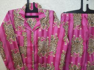 Costume de nuit confortable en coton pour femmes vêtements de nuit respirants à séchage rapide avec tissage non tissé lisse avec motif animal mignon - Product Image 2