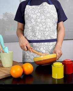 Tablier de cuisine de chef sans manches 100% coton de haute qualité Logo personnalisé réutilisable et lavable - Product Image 2