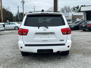 ดีลสุดคุ้ม ปี 2015 โตโยต้า เซควอญ่า ลิมิเต็ด สปอร์ต ยูทิลิตี้ 4 ประตู เกียร์อัตโนมัติ - Product Image 6