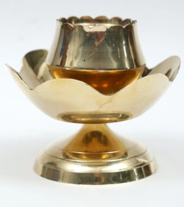 Porte-encens en laiton de couleur or brûleur d'encens en métal pour la maison et l'usage décoratif religieux brûleur d'encens en laiton - Product Image 5