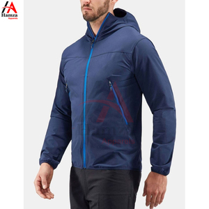 Venta al por mayor de alta calidad por encargo azul chaqueta Softshell para los hombres con cremallera cuello con capucha estilo de la calle transpirable para la primavera - Product Image 2