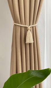 Attache de rideau en macramé fait main - Corde en coton naturel avec tige en bois, attache en coton - Product Image 3