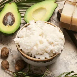 Vente en gros de beurre d'avocat pur et naturel non raffiné pour les soins de la peau et des cheveux | Approvisionnement en vrac pour les formulations cosmétiques et les produits de beauté - Product Image 2