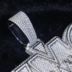 Pendentif en diamant rond de luxe cultivé en laboratoire VVS, bijoux hip-hop glacés, lettre initiale, argent 925, pendentif personnalisé - Product Image 2