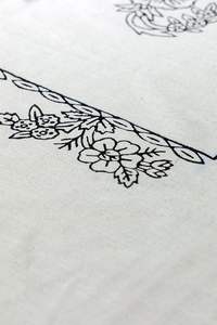 Elegante mantel cuadrado de lino y algodón natural estampado a mano de 155x155 cm de 61 "x 61" para mesas de comedor de marca de hoteles - Product Image 3