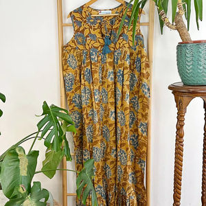 เดรสแม็กซี่ผ้าฝ้ายแท้ระบายอากาศได้ดีลายดอกไม้วินเทจสีทึบเปิดหลังโลโก้ฤดูร้อนซักได้ - Product Image 1