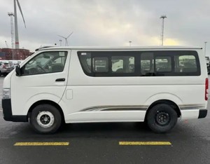Diesel 2023 Hiace tiêu chuẩn 2.5L diesel <span class=keywords><strong>5</strong></span>-tốc độ <span class=keywords><strong>MT</strong></span> 15-chỗ ngồi xe sử dụng xe ô tô bán trên toàn thế giới - Product Image 2