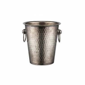 Hielera de Metal con Acabado Plateado Antiguo, Enfriador de Bebidas con Asa Lateral, Enfriador de Vino para Hoteles, Fiestas y Bares - Product Image 1