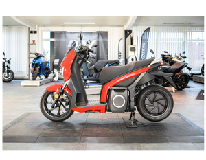 NOUVEAU SILENCE S01 CONNECTÉ / SEAT MO 125 |   ROUGE |   Trottinette électrique 95 km/h |   Moto électrique 5,6 kWh - Remise exclusive de 30% - Product Image 2