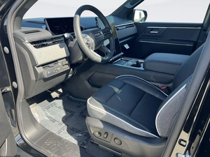 Transmisión automática de 1 velocidad para camioneta SierraEV Elevation 2026 usada, vehículo eléctrico con techo solar panorámico disponible para la venta - Product Image 6