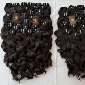 Paquets de Cheveux Brésiliens Cheveux Humains Non Transformés du Temple Indien, Fournisseurs de Cheveux Crus Vietnamiens Alignés sur Cuticules - Product Image 1