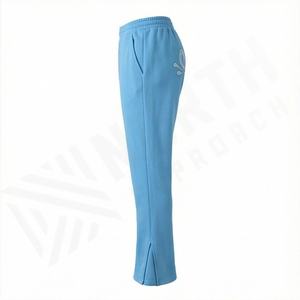 Camiseta sin mangas ligera para hombre, estilo casual, con corte acampanado, transpirable, cintura elástica, diseño de parches con salpicaduras de pintura graffiti y efecto apilado de lona. - Product Image 3