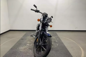 พร้อมขับขี่ปี 2025 รถมอเตอร์ไซค์ครุยเซอร์ฮอนด้า FURY VT1300CX สำหรับขาย - Product Image 2