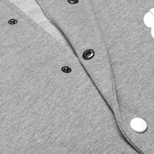 Chaquetas Varsity Personalizadas para Hombre, Diseño Nuevo y Moderno 2026, Patrón Sólido, Precio Accesible, para Uso en Exteriores - Product Image 5